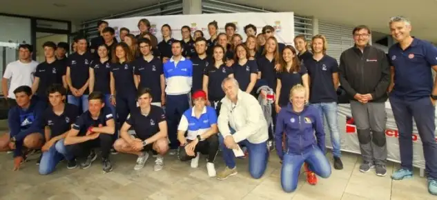 La Copa de España que se ha disputado del 28 de abril al 1 de mayo, organizada por el Club de Vela Blanes dentro de los actos del 75 aniversario, ha finalizado con un total de 5 pruebas y con la participación de medio centenar de regatistas