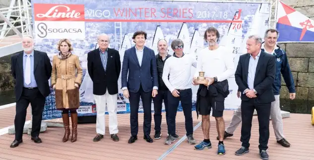 En el acto se entregaron los premios del Linde-Sogacsa de J70 en función de la clasificación final: Noticia (José María Torcida, RCM Santander), Marnatura (Luis Bugallo, RCN Vigo) y Abril Verde (Luis Pérez Canal, RCN Vigo)