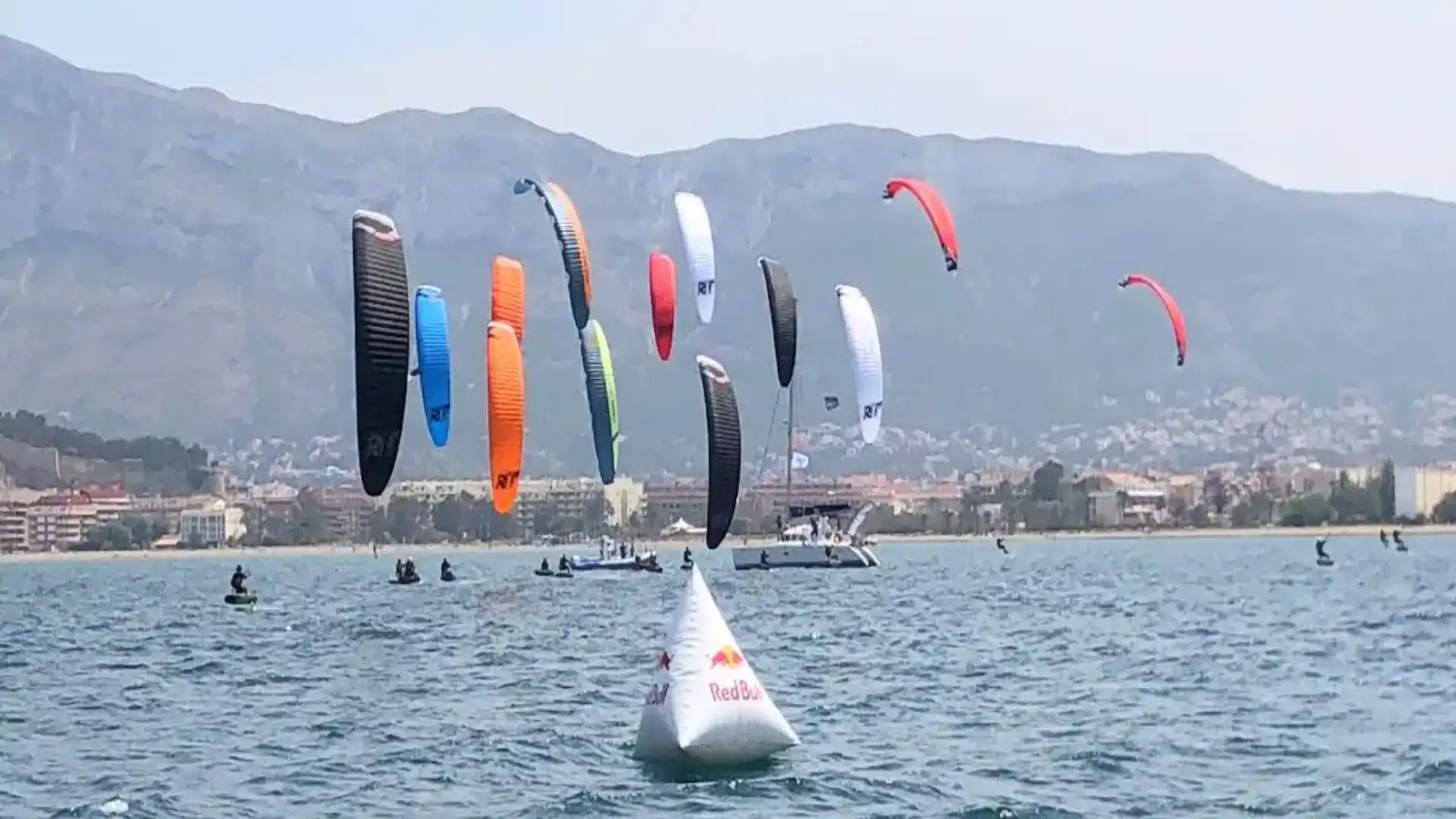 Il russo Denis Taradin vince nella Formula Kite Spagna Series Denia 2018