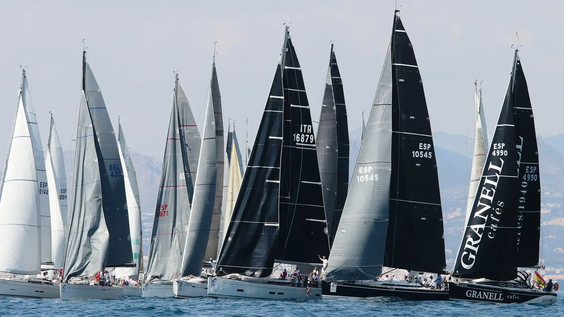 Grande successo del Trofeo Ifach Peñón a Calpe, con 53 navi e molto livello nella flotta