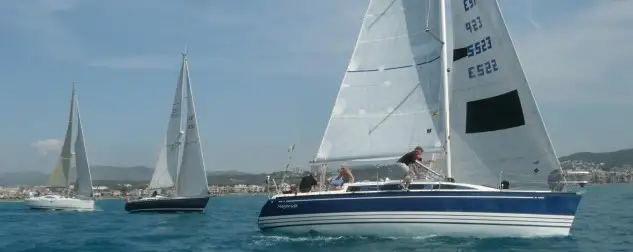 Gran ambiente y muchos barcos ante entre los cruceristas del Mediterráneo noroccidental