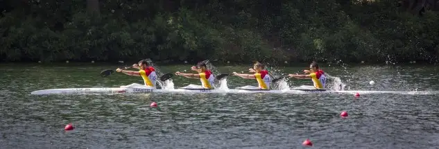El K4 500 español debuta con victoria ganando a Alemania y logrando el pase directo a final del Europeo al igual que el C2 1.000; otras 7 embarcaciones a semifinales (Foto Roi Rodríguez)