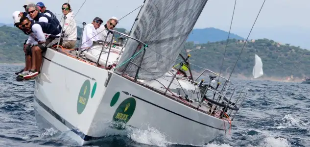 El Swan 45 Dr. Luis Senís en la primera prueba disputada en aguas francesas de Saint-Tropez (Foto Pep Portas)