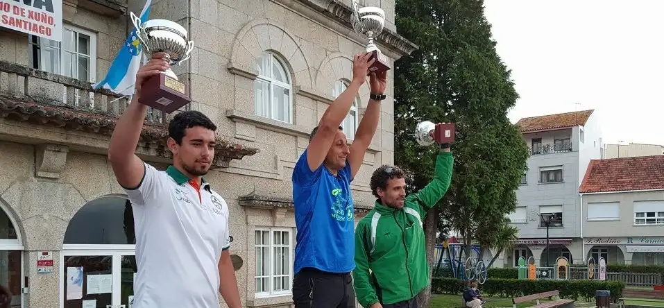 Se celebró en O Grove el Campeonato de España de Ríos y Travesías, con una participación de más de 700 deportistas... el Breogán, organizador de la prueba, tuvo que modificar el recorrido previsto, para poder garantizar el desarrollo de la misma debido al fuerte viento