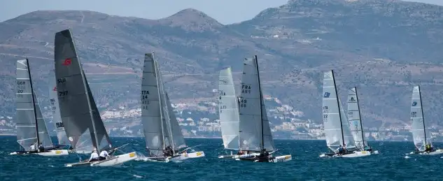 74 catamaranes, 17 países y 148 regatistas en competición en aguas catalanas