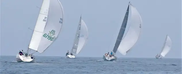 Para el domingo dos barlovento-sotavento en la ría de Muros y Noia a partir de las once (Foto Juan Caballero)