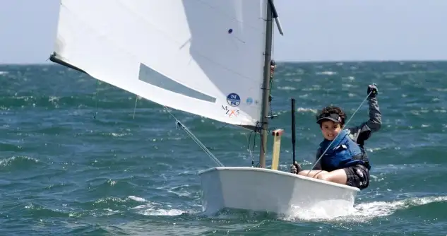 Álvaro Alonso Optimist (1)