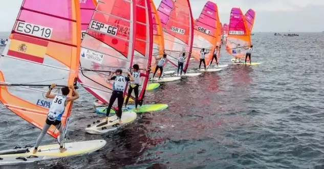 Los equipos juveniles nacionales han demostrado un alto nivel en los campeonatos del mundo de RS:X y Laser