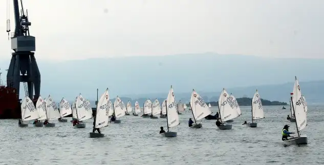 Cerca de 100 barcos en la primera jornada de la Semana de Vela que organiza la Real Federación Gallega de Vela, que preside Manuel Villaverde