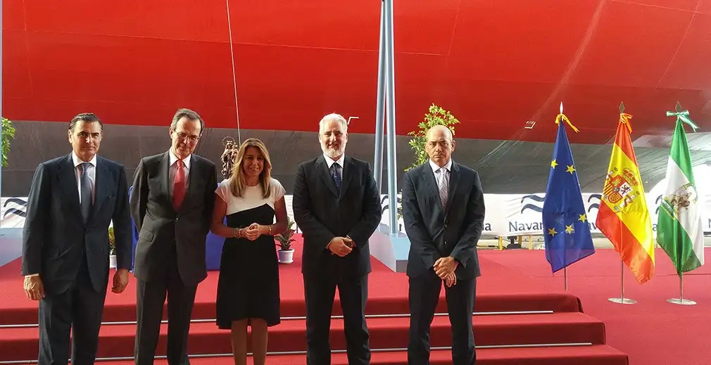 El barco fue amadrinado por la presidenta de la Junta de Andalucía, Susana Díaz, y entre otros asistieron al acto el presidente de Ibaizábal, Alejandro Aznar; el consejero delegado de CEPSA, Pedro Miró, y el presidente de NAVANTIA, Esteban García Vilasánchez