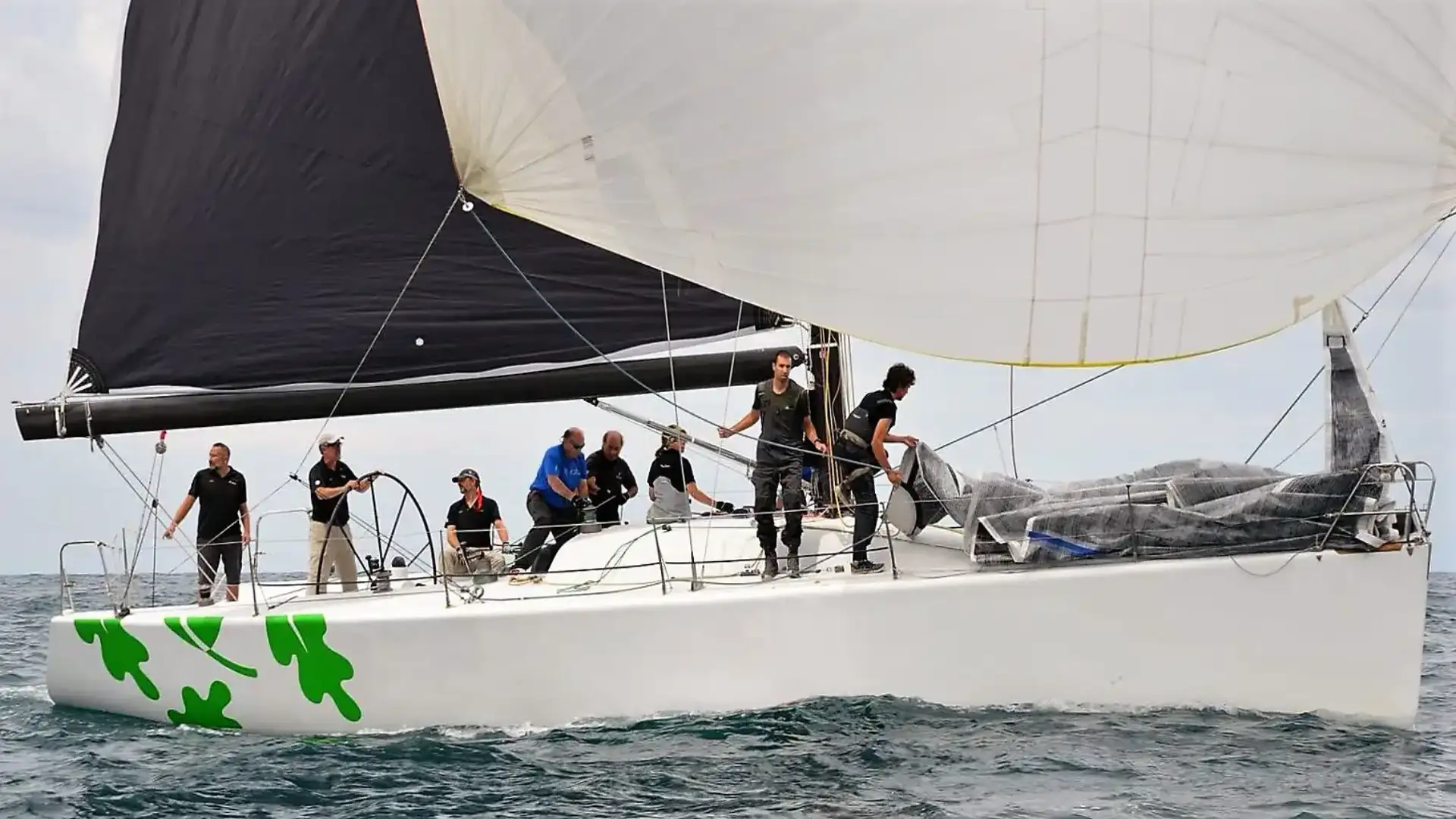 "Maitena" vincitore della Costa Vasca de Vela Regata che ha organizzato il Nautico de Hondarribia