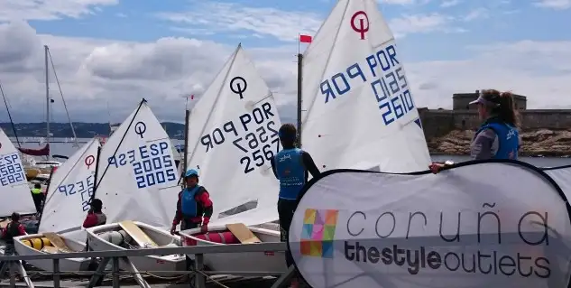 Más de 100 optimist comienzan las pruebas mañana viernes en la bahía de La Coruña