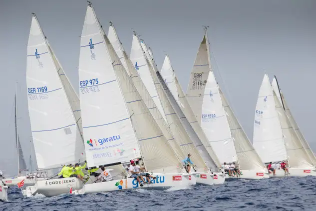 Una veintena de equipos de seis nacionalidades competirán en Palma por la 37 Copa del Rey Mapfre en clase Herbalife Nutrition J80... no faltarán los campeones de las últimas ediciones y varios de los mejores equipos del mundo (Foto Maria Muiña)
