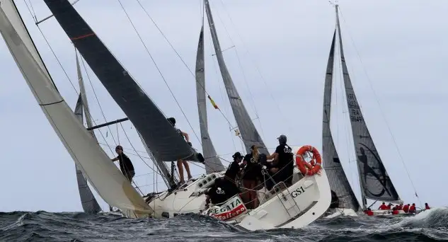 La flota parte al mediodía del jueves rumbo a Gijón (Foto Félix G.Muñiz)
