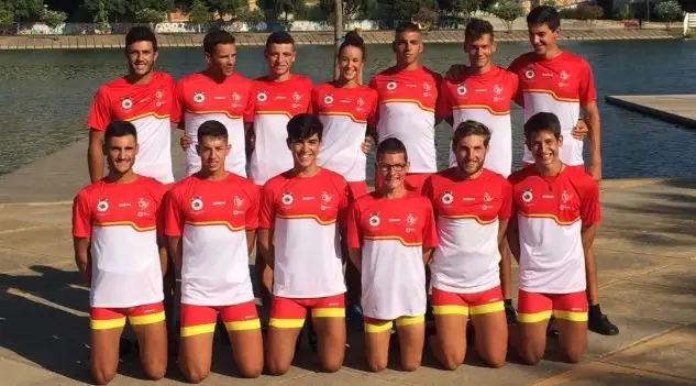 El equipo juvenil de remo olímpico de España en la República Checa
