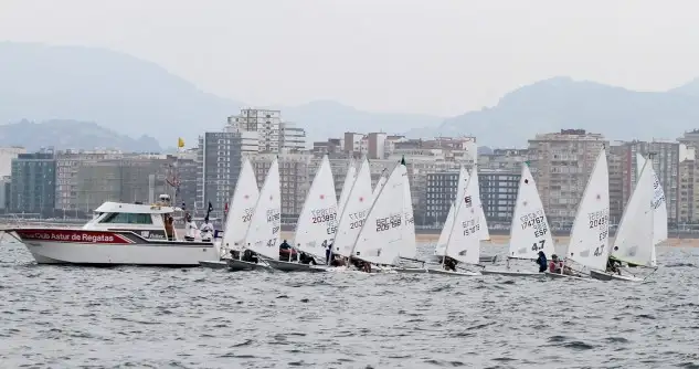 75 barcos y 100 regatistas de todas las provincias del Cantábrico este fin de semana en Gijón