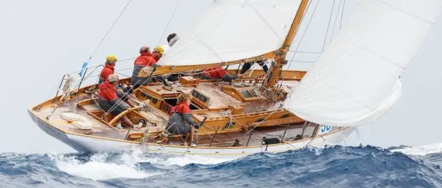La regata menorquina es puntuable para el Trofeo Mare Nostrum de la Real Asociación Nacional de Cruceros... los participantes representan a diez países: Alemania, España, Italia, Francia, Inglaterra, Malta, Argentina, Holanda, Estados Unidos y Uruguay