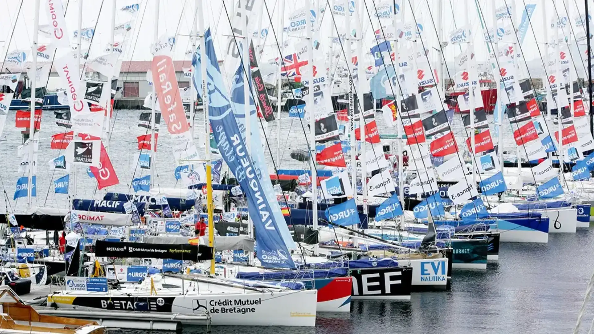 Il francese Sebastien Simon vince la tappa di Portosín de la Regata de Le Figaró