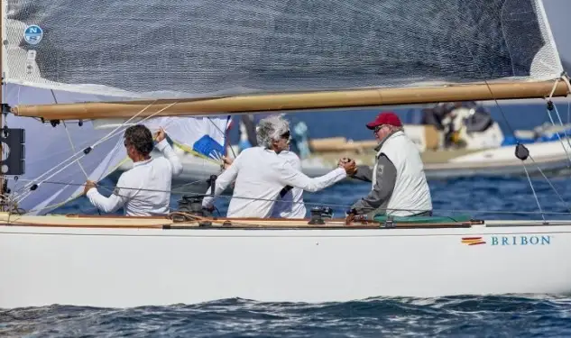 Ésta es la tercera gran victoria del “Bribon Movistar” en menos de un año tras vencer en el Mundial de Vancouver (Canadá) en septiembre del pasado año y en la Copa del Rey en la bahía de Palma hace poco más de un mes