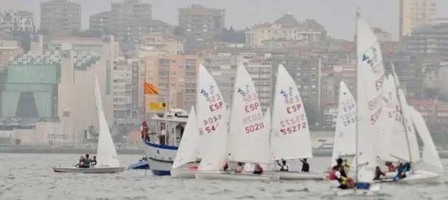 Poco e inestable viento para la última de las diez jornadas de regatas de la Semana Internacional de Vela Ciudad de Santander