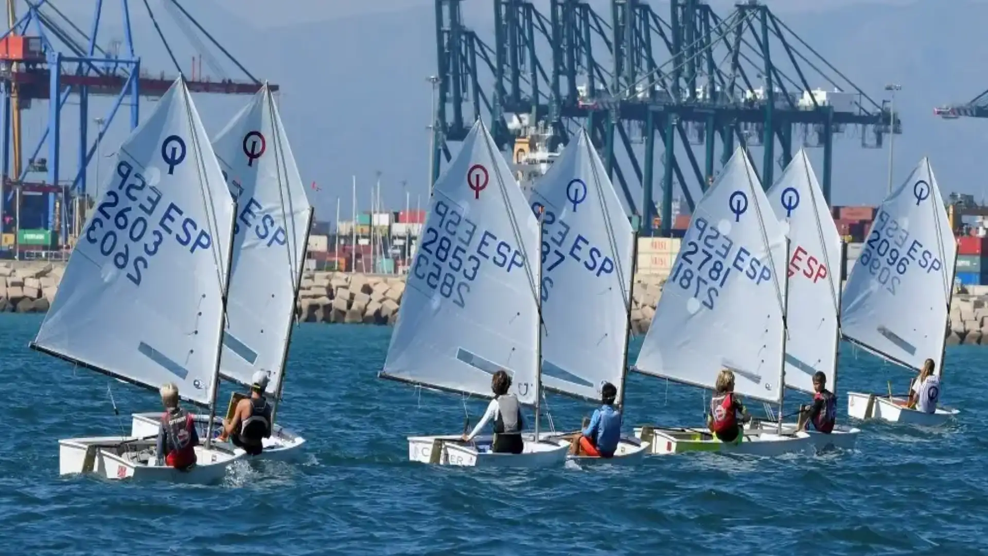 Miguel Campos de Alicante e Pedro Adam de Santa Pola vincono la ValenciaVela de Optimist