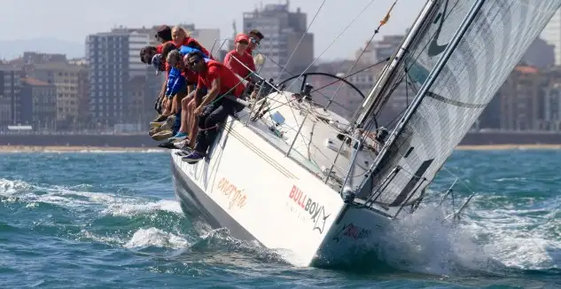 El "Bullbox" comenzó pisando fuerte en Gijón (Foto Félix G.Muñiz)
