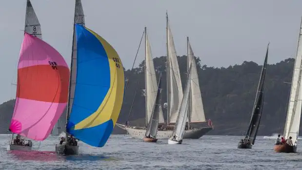 “Erica” y “Seljm”, primeros líderes en Sanxenxo