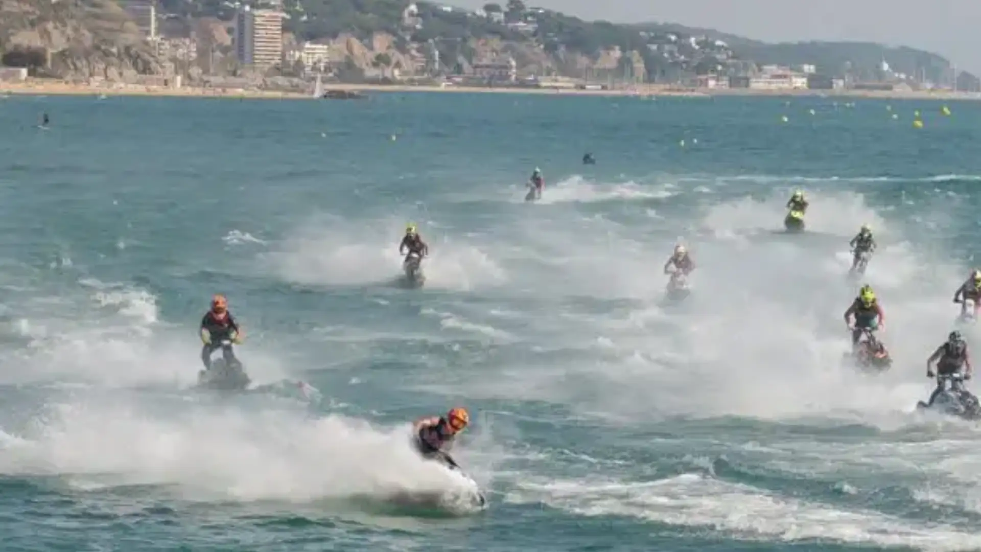 La prossima settimana l'estremità europea delle moto d'acqua AquaX Pro si tiene a Port Balís