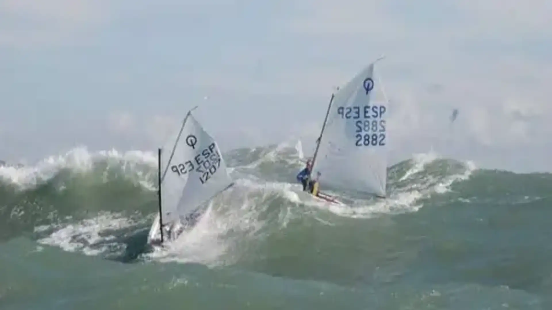 Maria Perelló de Baleares è imposto nel Trofeo ispanico dell'ottimista nella baia di Cadiz