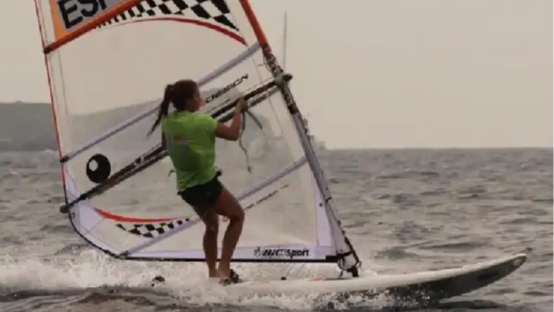 Naiara Fernández de Mallorca il miglior spagnolo nel mondo Windsurfing di Atene