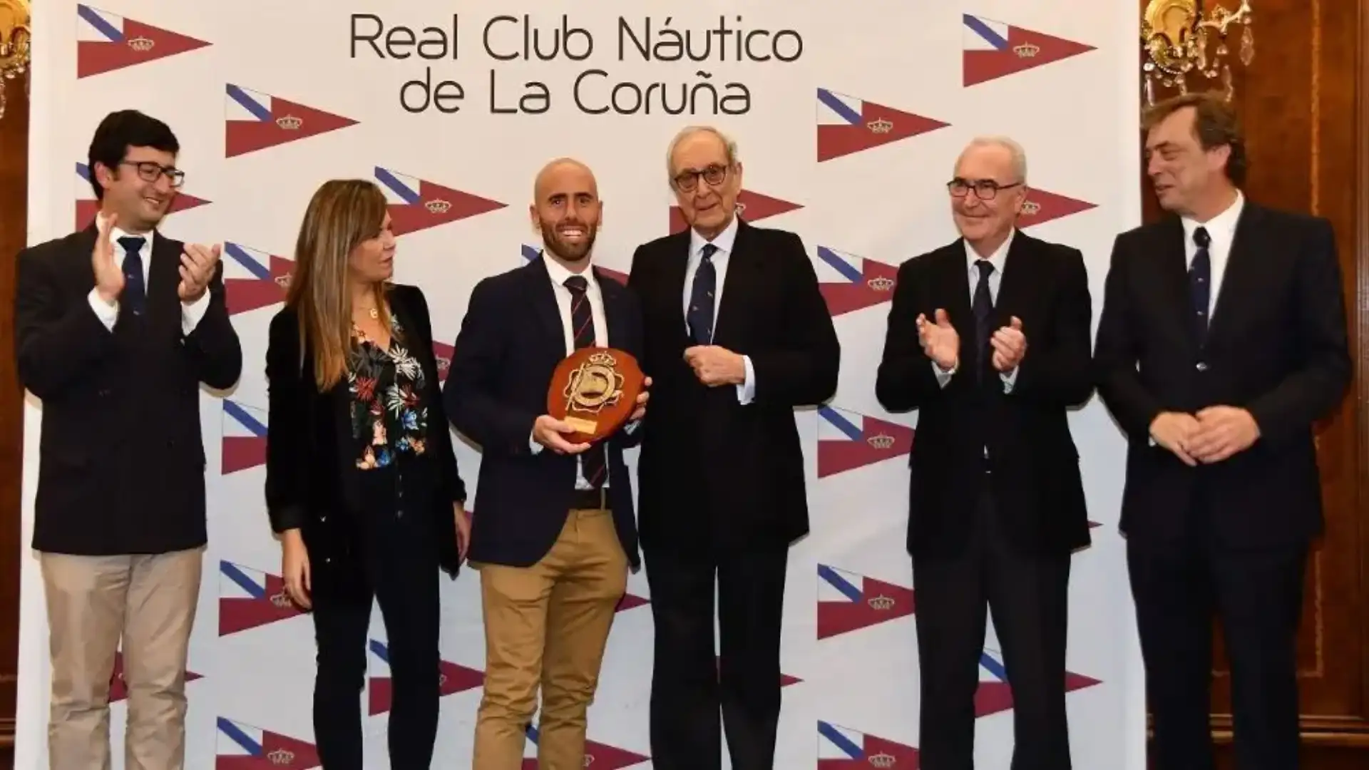 José Ramón Pardo eletto in A Coruña, reggente dell'anno alla cena annuale del Nautico
