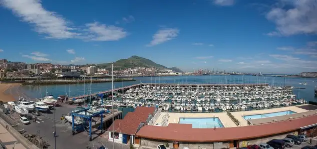 El mercado náutico ha registrado 196 matriculaciones de embarcaciones en enero, un -3,92% menos que las registradas en enero de 2018... el mayor descenso lo registran los barcos hasta 8 metros de eslora, mientras que las embarcaciones de más de 8 metros crecen en todos sus segmentos