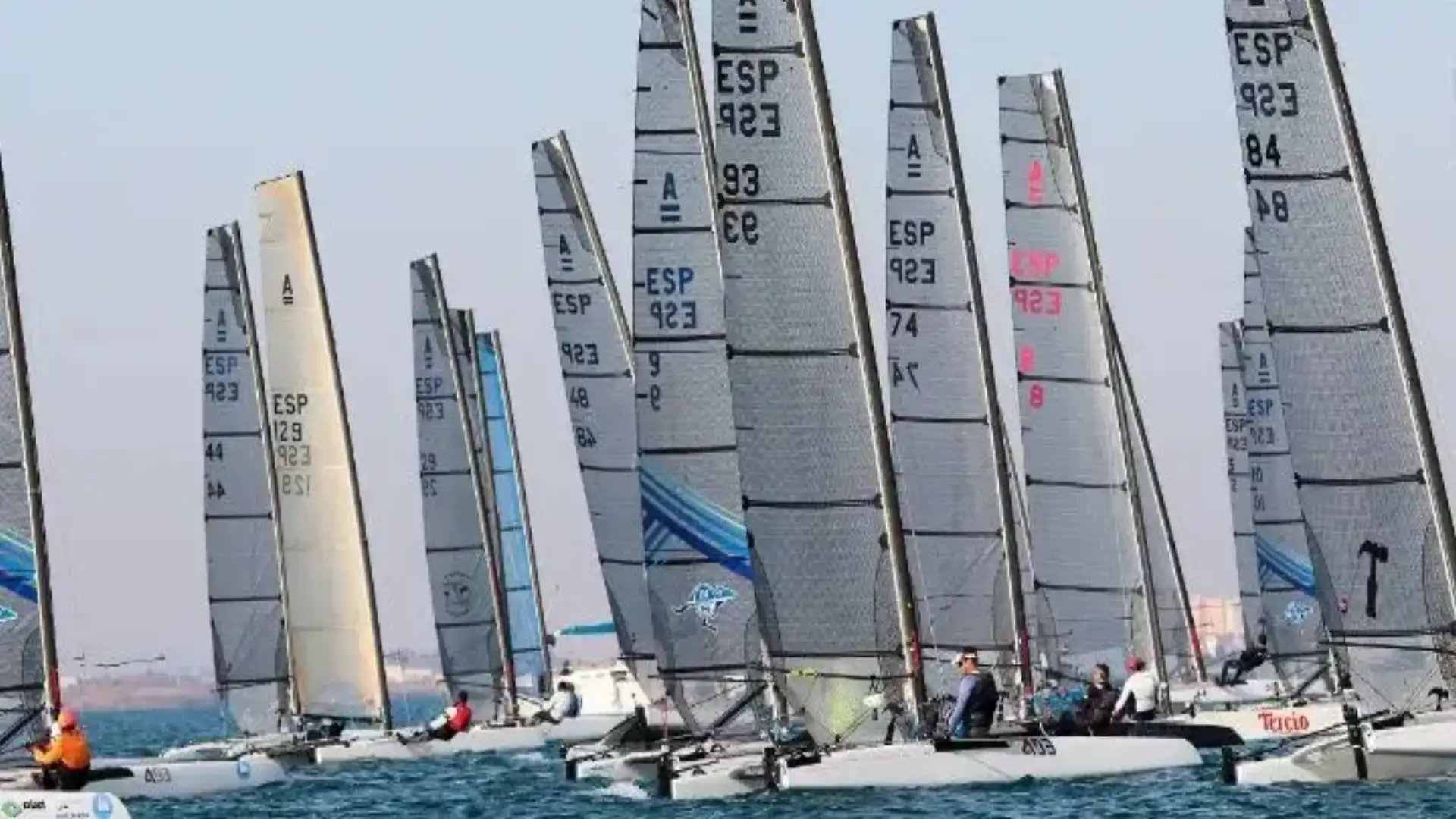 Iago López del Nautico de Portosín vince in pipistrelli la citazione di Catamaranes Classe A