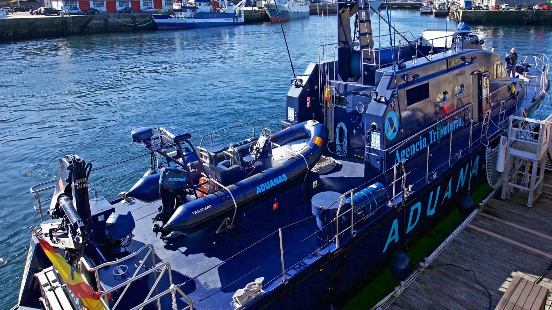 La dogana si basa sul raddoppio del gruppo internazionale Vanguard Marine