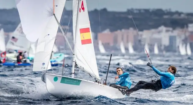 La regata mallorquina de clases olímpicas vivirá mañana su última jornada con la celebración de la medal race de cada categoría, regata final reservada a los diez mejores clasificados y de puntuación doble