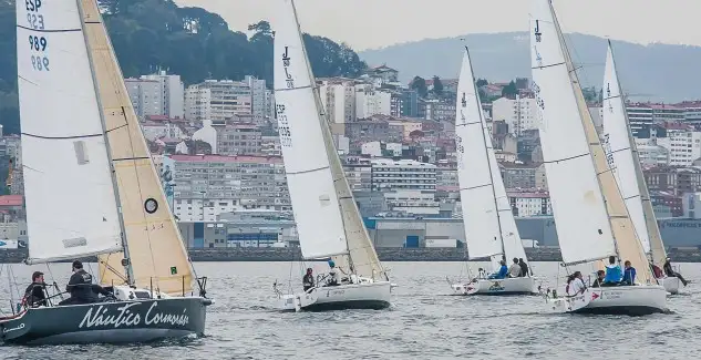La salida de la regata se realizará frente al Real Club Náutico de Vigo que colabora en la organización de la regata del Monte Real (Foto Rosana Calvo)