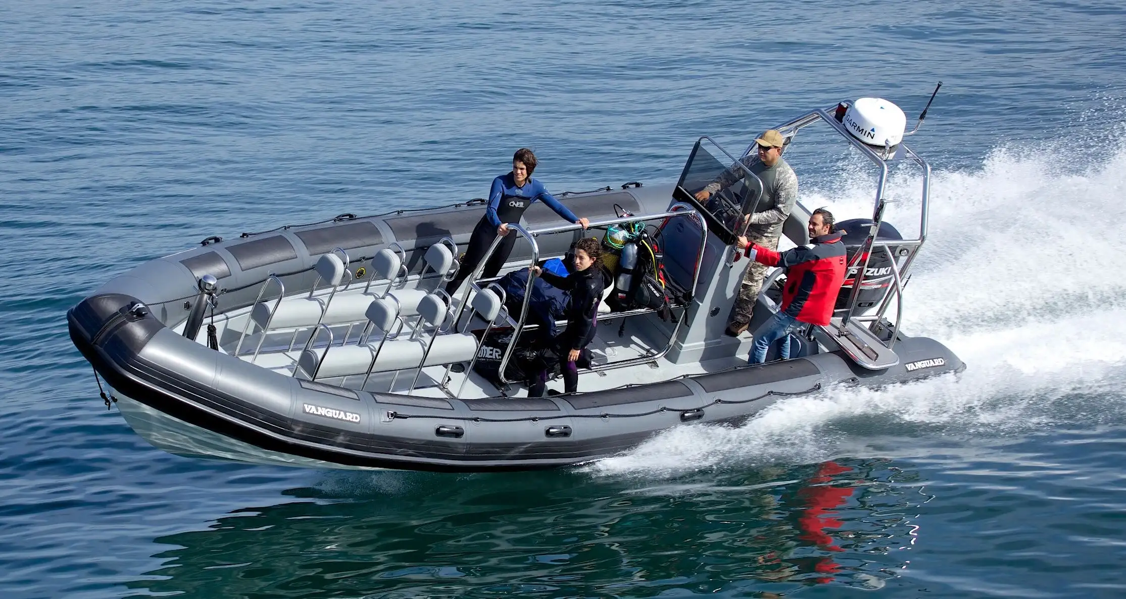 Vanguard Marine participa en el 36thPalma International Boat Show con exposición de su gama de semirrígidas y servicio de Retubing, referente absoluto en retubado de embarcaciones neumáticas. El Salón de Palma se celebra del 27 de abril al 1 de mayo en el Moll Vell del puerto de Palma.