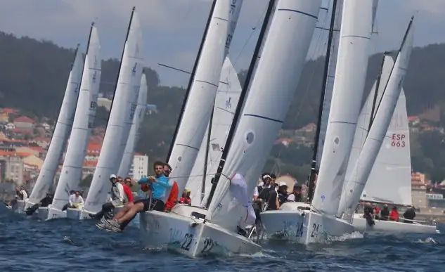 Bermúdez de Castro (Bonaerges) luchando con Arriola (Mar Natura) (Foto Pedro Seoane)
