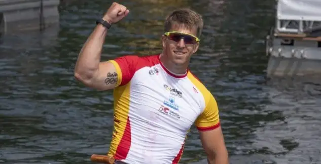 Benavides, en C1 200, ha retornado al podio de una competición internacional en el campo de regatas de Duisburgo, en el que acumula seis medallas en cinco participaciones