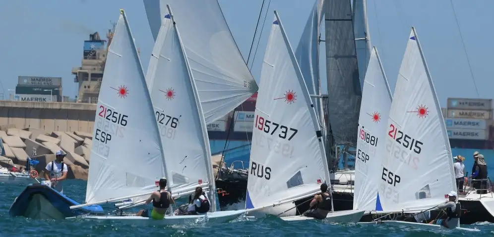 Vimara vence en la Regata de Solitarios... Chatín y Majoche, vencedores del Trofeo Home-Dona... más de medio centenar de embarcaciones en el Trofeo Real Club Náutico de Valencia de vela ligera