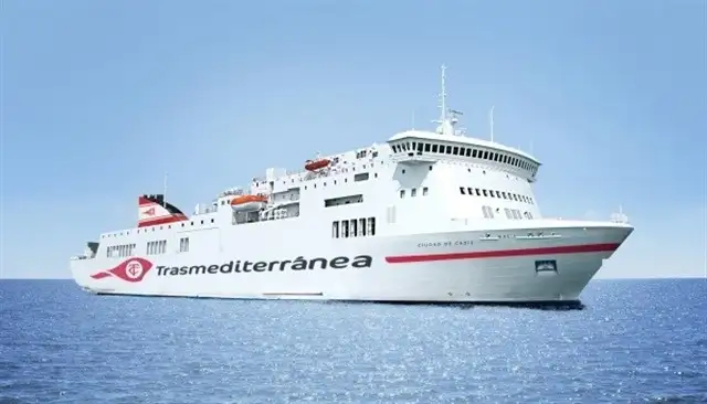 Entrará en vigor a partir de mañana martes...el buque tiene una capacidad para 400 pasajeros y 150 coches así como 2.200 metros lineales de carga rodada... se trata del cuarto buque en la historia de Trasmediterránea que rinde homenaje a la bella ciudad gaditana