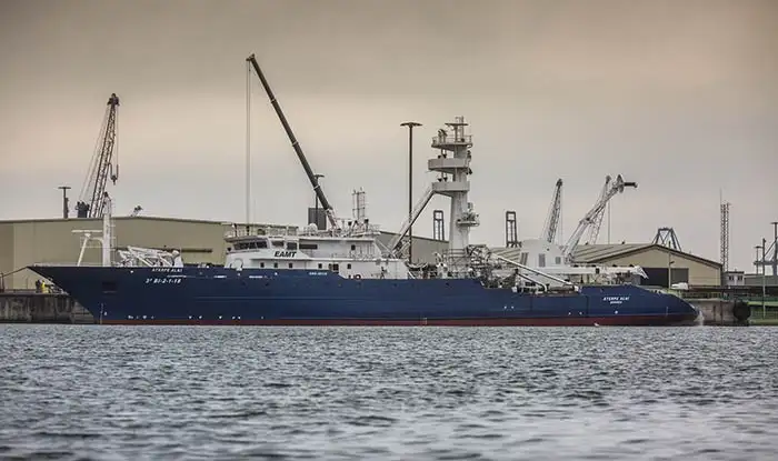El trabajo ha incluido el planeamiento y puesta en servicio de alrededor de 900 m2 de dependencias interiores, esenciales para un barco que operará en el océano Índico con una dotación de 48 tripulantes