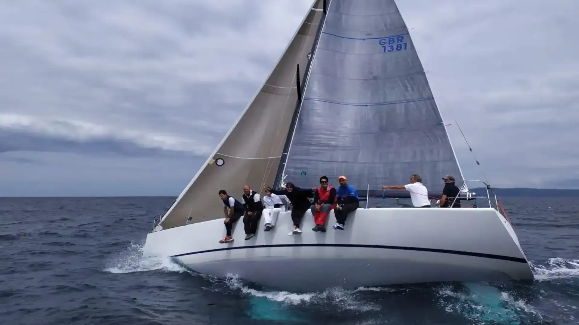 "Gómez Mostly" e "Salao Too" vincono in acque coruñese nel Sisargas Illas de Vela