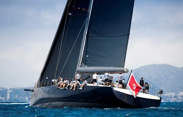 La Superyacht Cup Palma levanta el telón en la bahía de Palma con el inicio de la competición, que dará comienzo con la Pantaenius Race, regata inaugural en la que podrá verse en acción a trece de los superyates más impresionantes del mundo