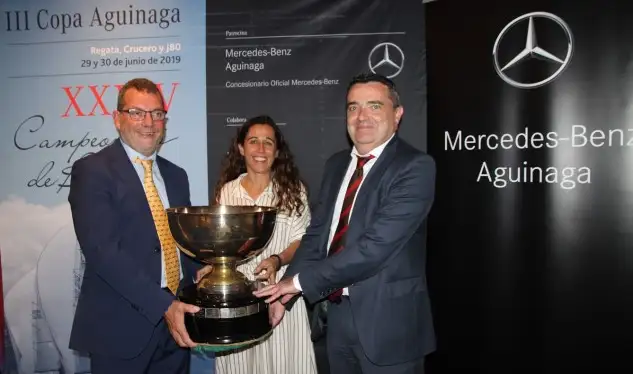 Hay que resaltar la presencia en esta edición de una importante flota de J80, que están a la espera de la celebración del Campeonato del Mundo en aguas vizcaínas... por último el Real Club Marítimo de Santander defiende este año el Trofeo Interclubes, ante el desafiante... el Real Club Marítimo del Abra-Real Sporting Club