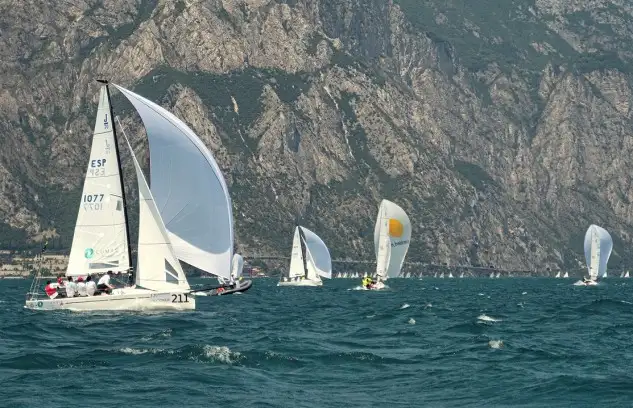 Abril Verde, octavo en la general final, gana en categoría Corinthian