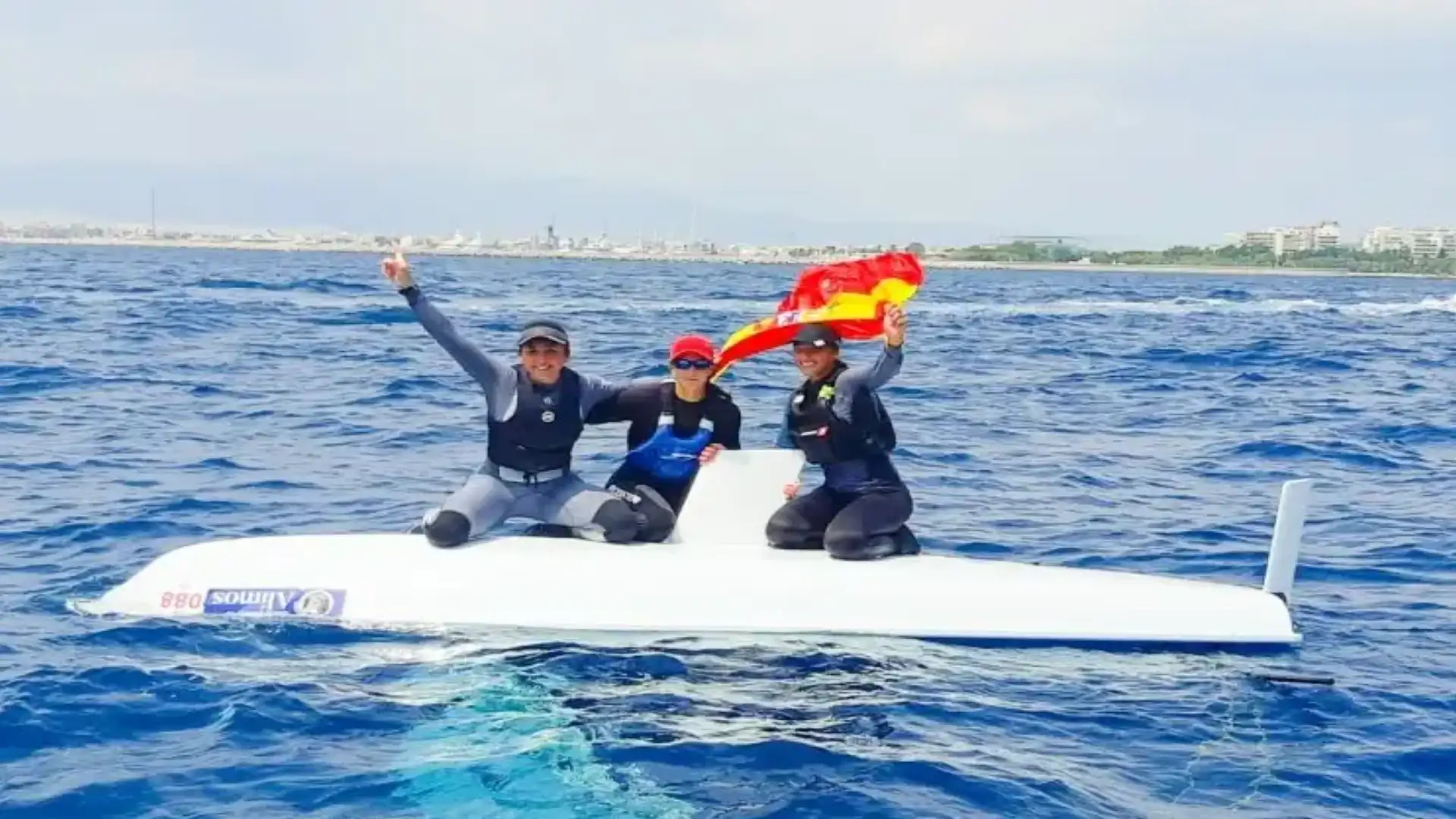 Ana Moncada European Youth Champion of Laser Radio e Jordi Lladó maschio subchampion