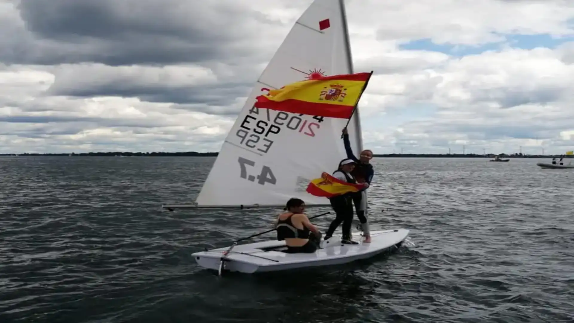 Lara Himmes of the Silver Calpe Nautical in the World Laser 4.7 tenuto in Canada