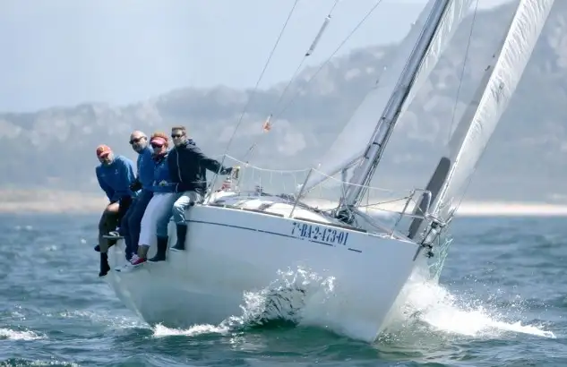 "Ziralla I" vencedor en tiempo real de la primera etapa de la Mar de Finisterre (Foto Juan Caballero)