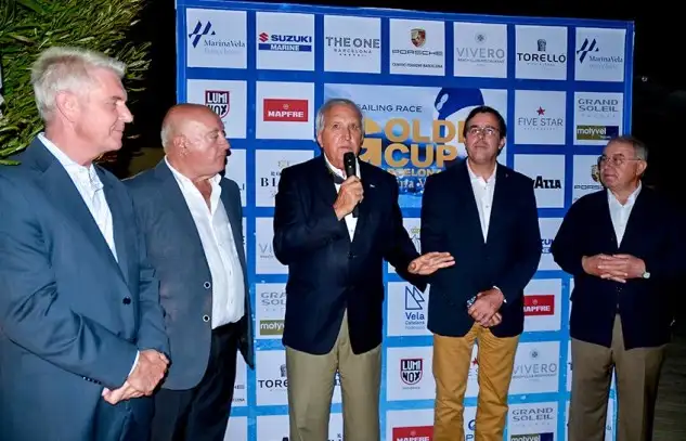 En la presentación estuvieron Xavier Torres, presidente de la Federacio Catalana de Vela, Toni Tió, presidente del Clúster Náutico, Nicolás Mayol, presidente de Marina Vela, Ernesto Escalas, director de Marina Vela, Elia Beret, subdirectora de The One Barcelona